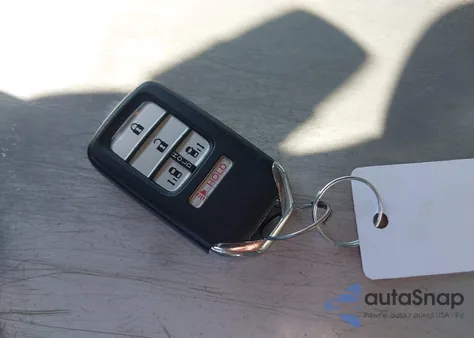 2016 Honda Odyssey Se z USA, uszkodzony, nr VIN 5FNRL5H38GB150038